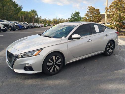 2020 Nissan Altima 2.5 SV