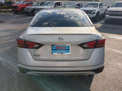 2020 Nissan Altima 2.5 SV