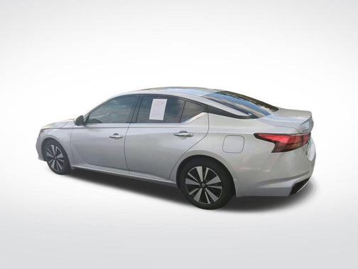 2020 Nissan Altima 2.5 SV