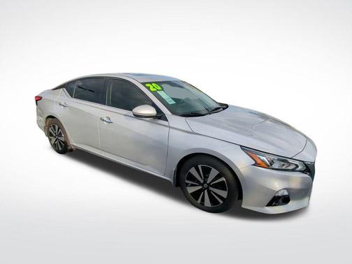 2020 Nissan Altima 2.5 SV