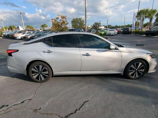 2020 Nissan Altima 2.5 SV