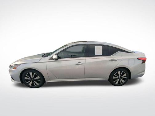 2020 Nissan Altima 2.5 SV