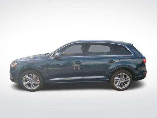 2021 Audi Q7 45 Premium Plus