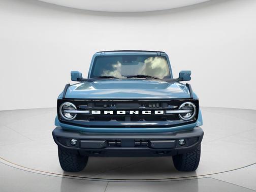 AREA 51 2022 Ford Bronco Outer Banks