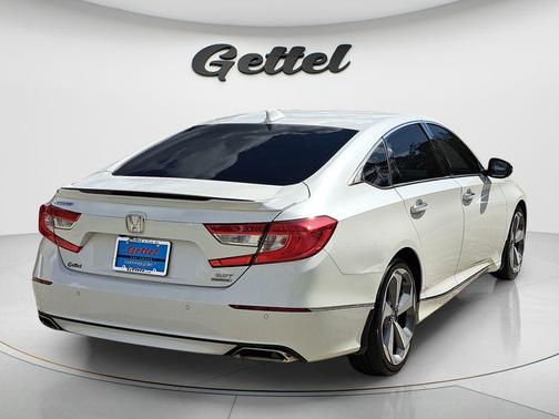 2020 Honda Accord Touring 2.0T