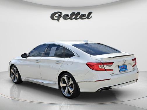 2020 Honda Accord Touring 2.0T