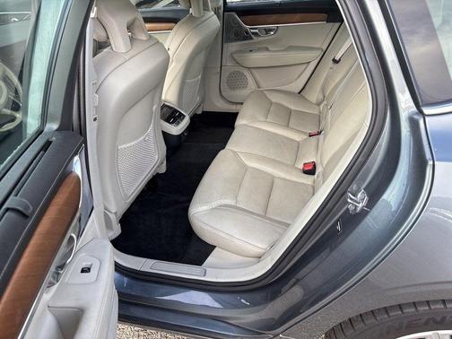 2017 Volvo S90 T6 Inscription