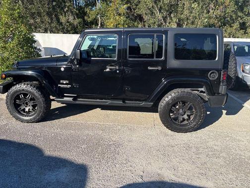 2016 Jeep Wrangler Unlimited Sahara
