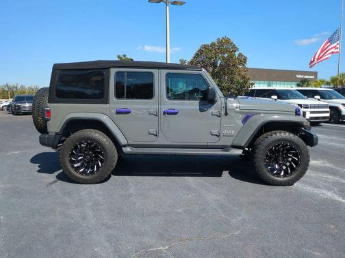 2021 Jeep Wrangler Unlimited Sahara