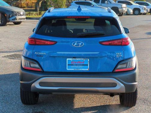 2022 Hyundai KONA Limited