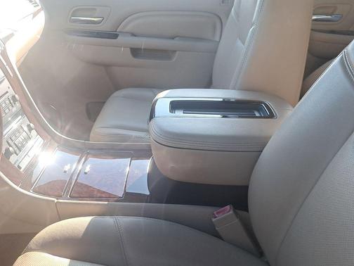 2014 Cadillac Escalade ESV Premium