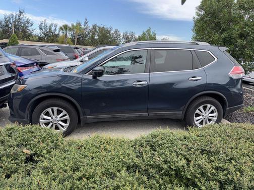 2015 Nissan Rogue SV