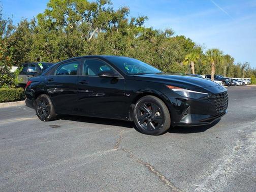 2023 Hyundai ELANTRA HEV Blue