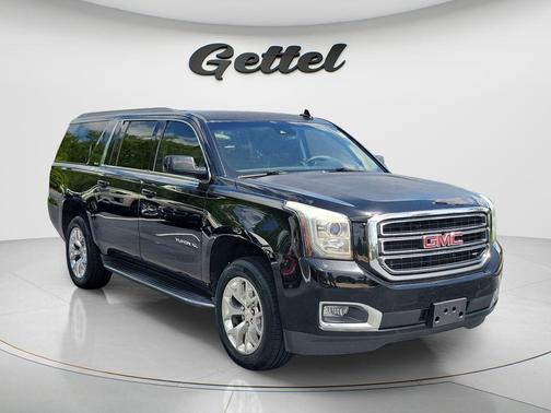 Onyx Black 2017 GMC Yukon XL SLE