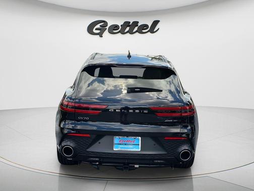 Vik Black 2025 Genesis GV70 3.5T AWD Sport