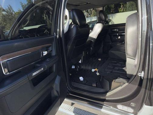 2017 RAM 1500 Laramie