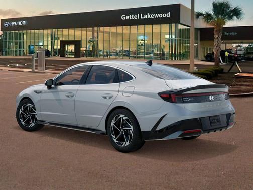 2026 Hyundai SONATA SEL