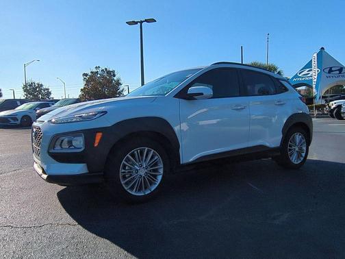 2021 Hyundai KONA SEL