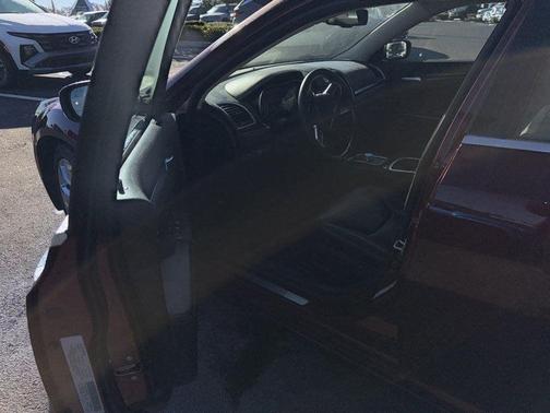 2019 Chrysler 300 Limited