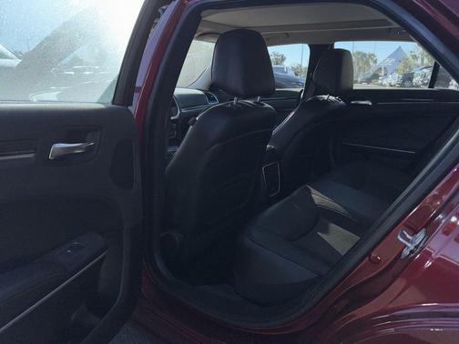 2019 Chrysler 300 Limited