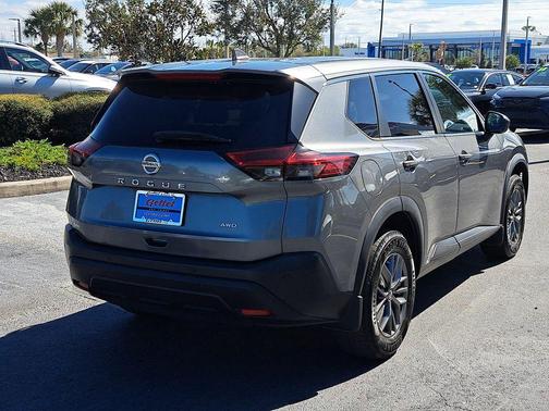 2021 Nissan Rogue S