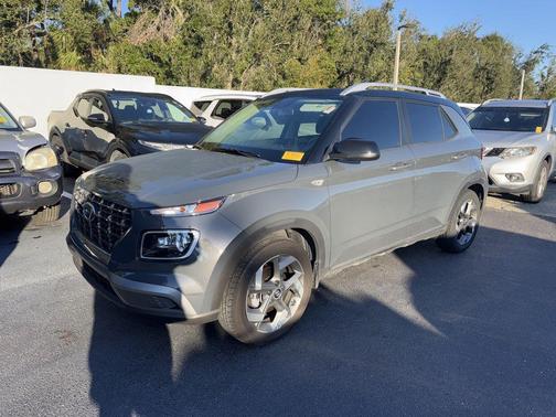 2024 Hyundai VENUE Limited