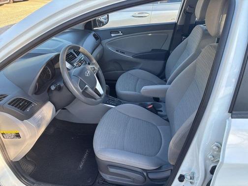 2015 Hyundai Accent GS