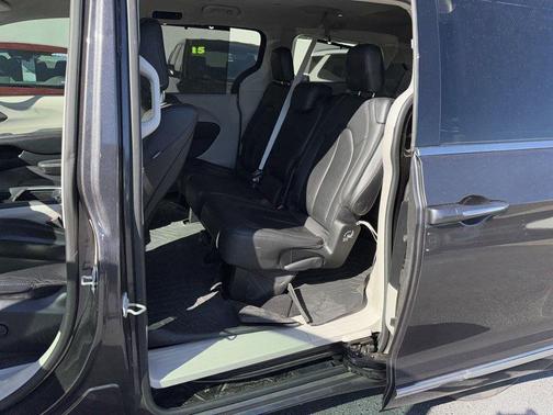 2020 Chrysler Pacifica Touring-L Plus