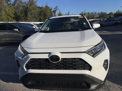 2020 Toyota RAV4 XLE Premium
