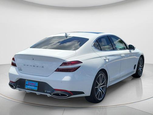 Alta White 2026 Genesis G70 2.5T RWD Prestige