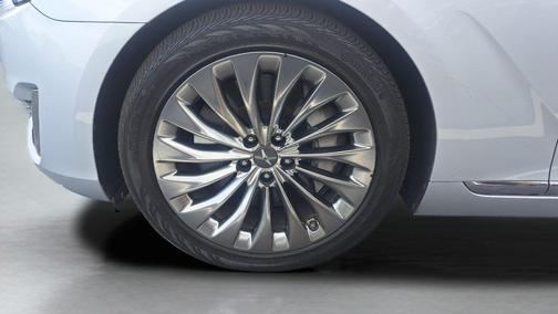 Santiago Silver Metallic 2017 Genesis G90 Premium