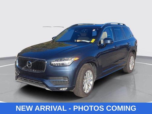 2019 Volvo XC90 T6 Momentum