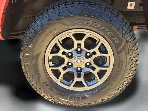 2018 Toyota Tacoma SR5