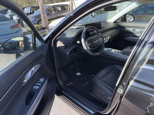 2023 Genesis GV70 2.5T AWD