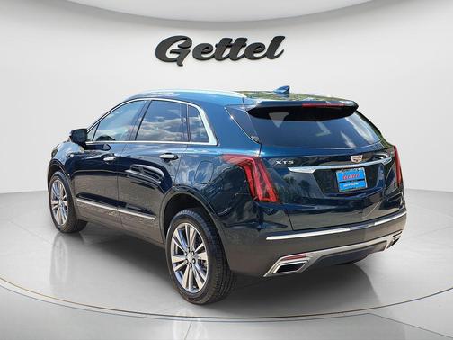 Emerald Lake Metallic 2025 Cadillac XT5 Premium Luxury