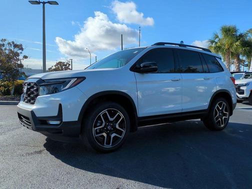 2023 Honda Passport AWD Elite