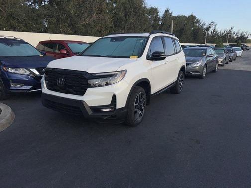 2023 Honda Passport AWD Elite