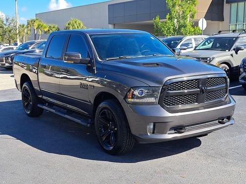 2017 RAM 1500 Night Crew Cab 4x4 5'7' Box