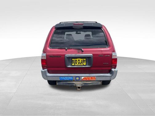 Red 2000 Toyota 4Runner SR5