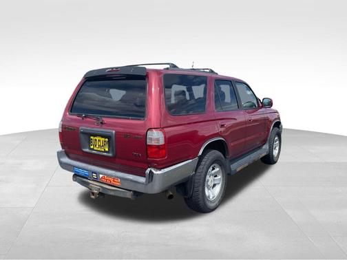 Red 2000 Toyota 4Runner SR5