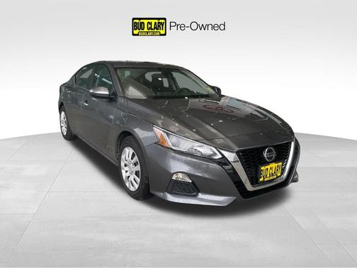 Gray 2019 Nissan Altima 2.5 S