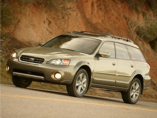Gold 2006 Subaru Outback 2.5i