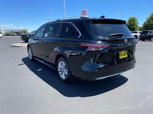 Black 2026 Toyota Sienna Limited