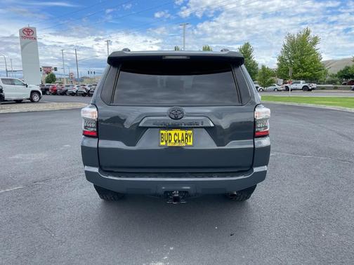 2024 Toyota 4Runner SR5 Premium