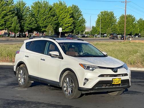 White 2018 Toyota RAV4 Limited