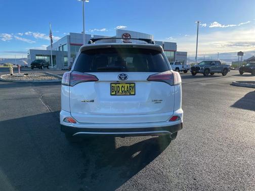 White 2018 Toyota RAV4 Limited