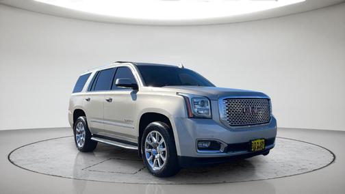 Beige 2016 GMC Yukon Denali