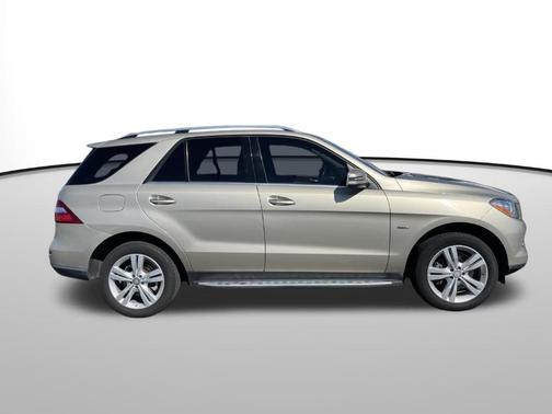 Gold 2012 Mercedes-Benz M-Class ML 350 4MATIC