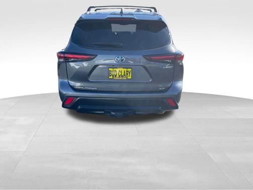 2024 Toyota Highlander Hybrid XLE