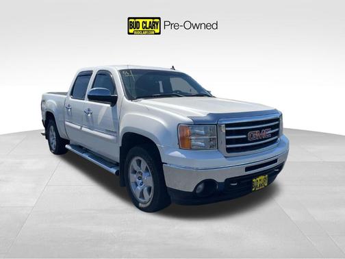 White 2011 GMC Sierra 1500 SLT